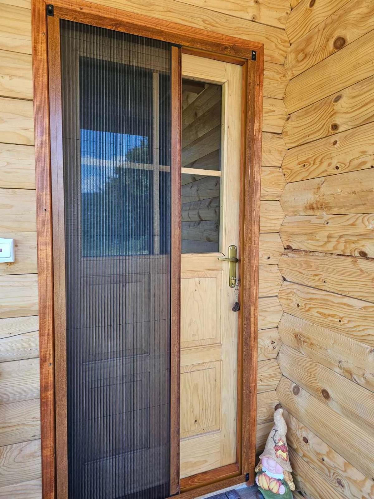Konaci Oceva Zemlja Bungalovi Konaci Oceva Zemlja Vikendica مويكوفاتش المظهر الخارجي الصورة
